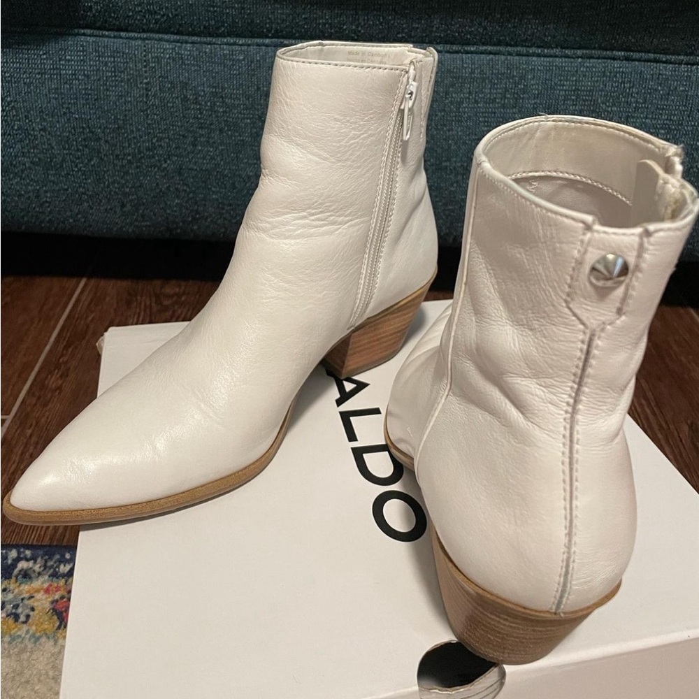 Aldo White Heel boot